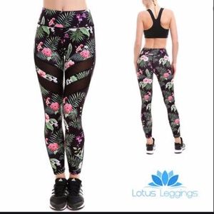 Lotus Leggings 7/8  floral print mesh stripe M NWT